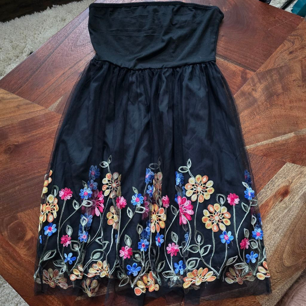 Women's SHEIN Black Multicolor Floral Embroidered Strapless Dress US M - Picture 2 of 8